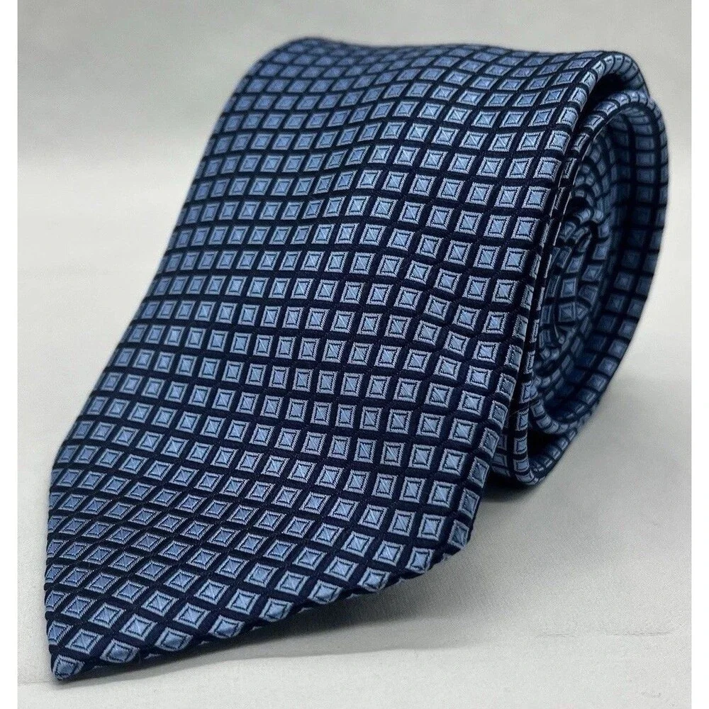Michael Kors 100% Silk Men’s Necktie Blue Squares Business Formal Wedding EUC